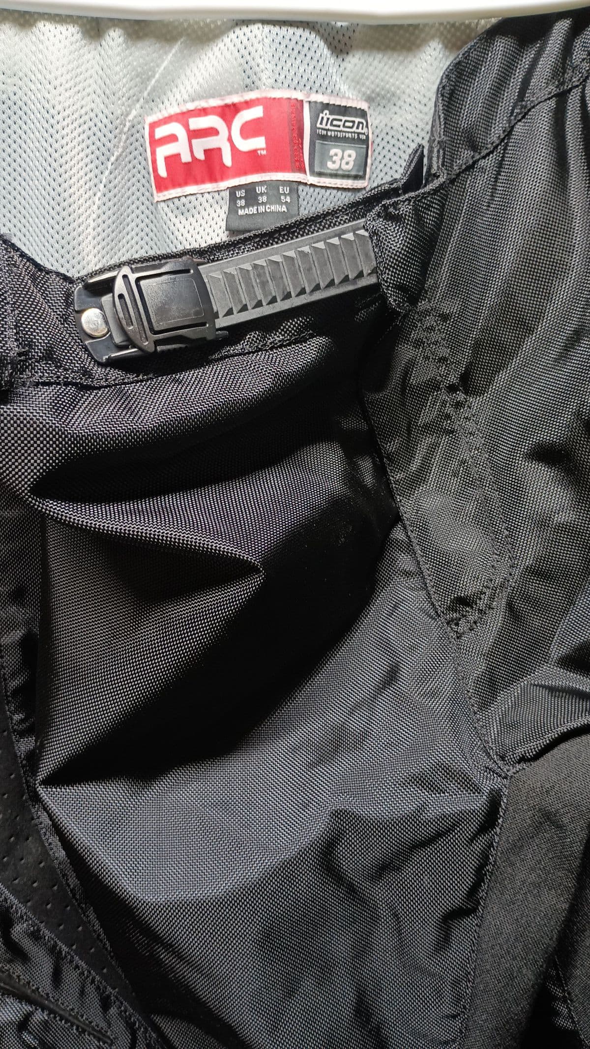 Icon Overpant, 38 Long, lightly Used